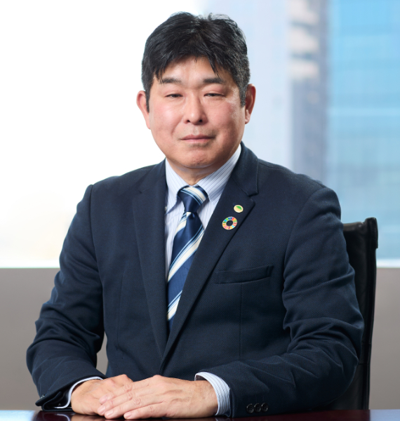 代表取締役　取締役社長　前田　貴嗣